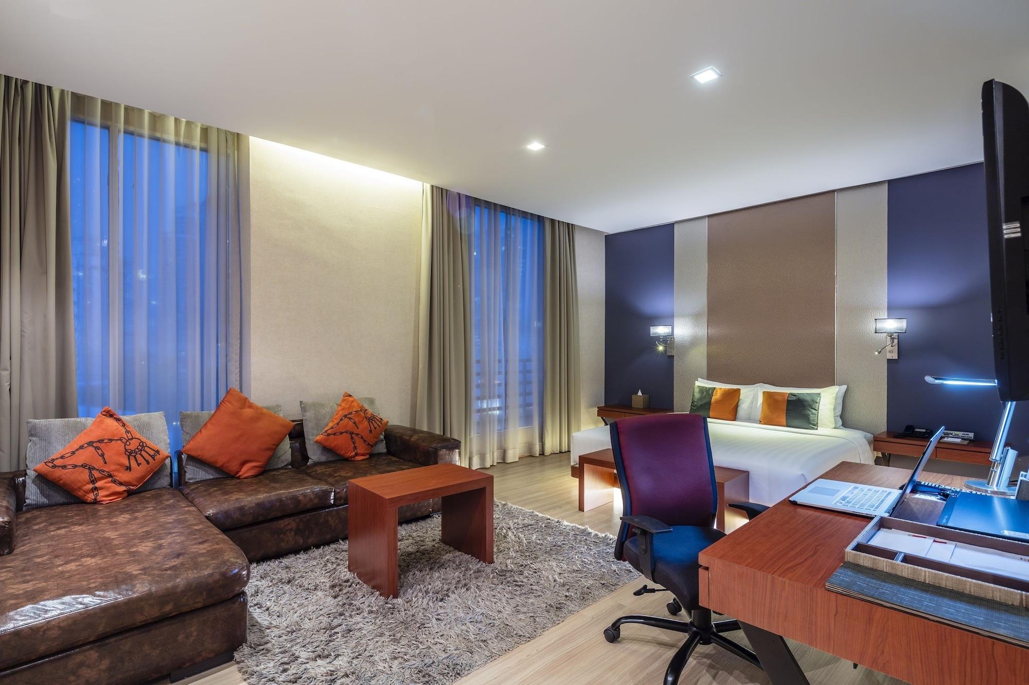 Hotel Solo, Sukhumvit 2, Bangkok - SHA Extra Plus Bagian luar foto