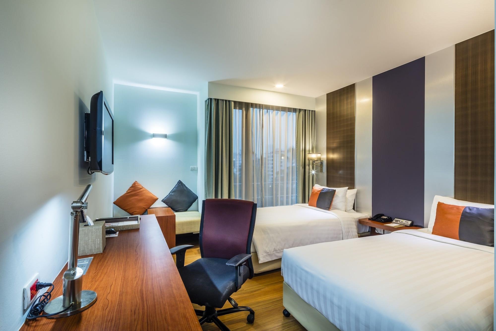 Hotel Solo, Sukhumvit 2, Bangkok - SHA Extra Plus Bagian luar foto