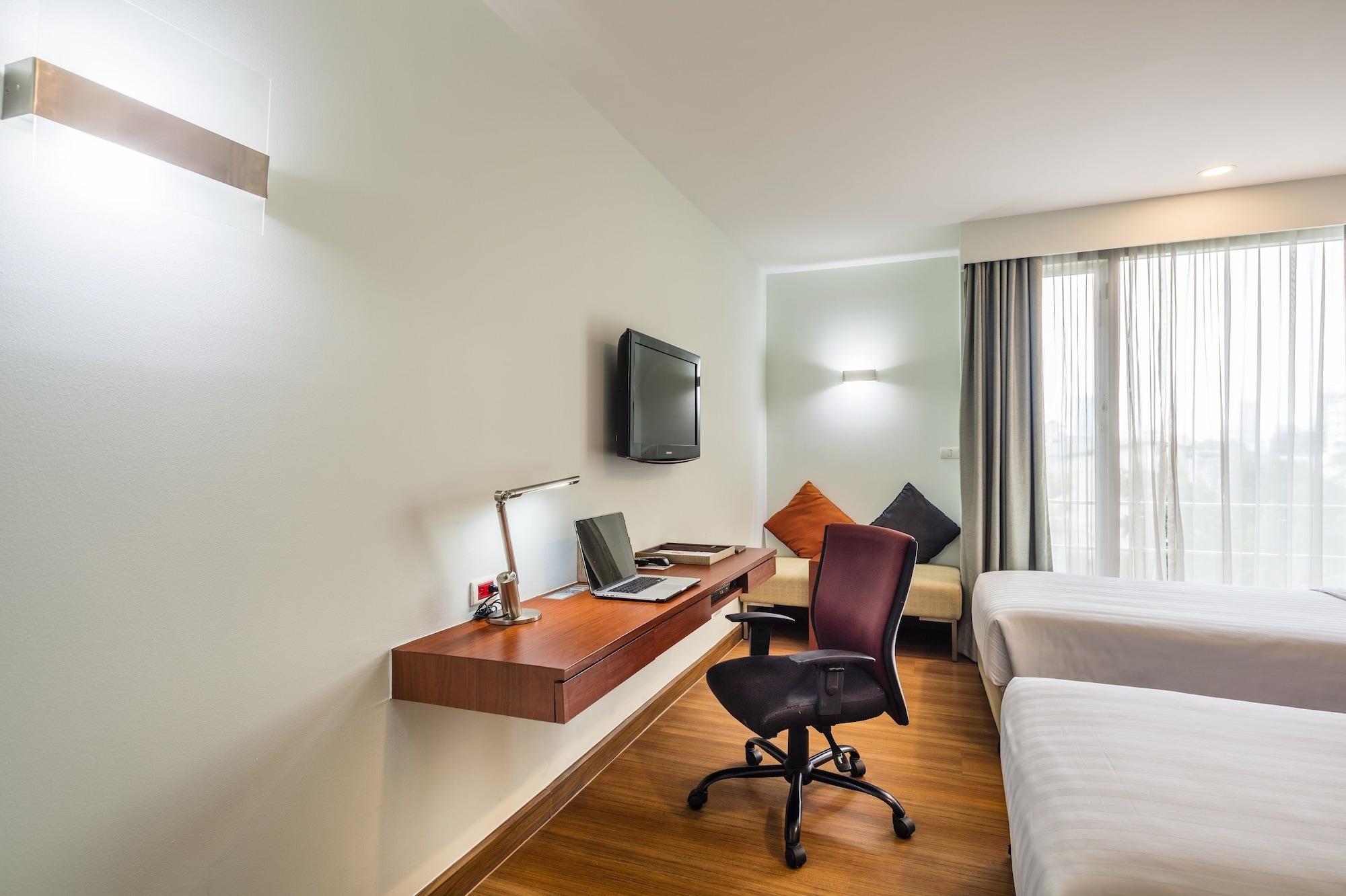 Hotel Solo, Sukhumvit 2, Bangkok - SHA Extra Plus Bagian luar foto