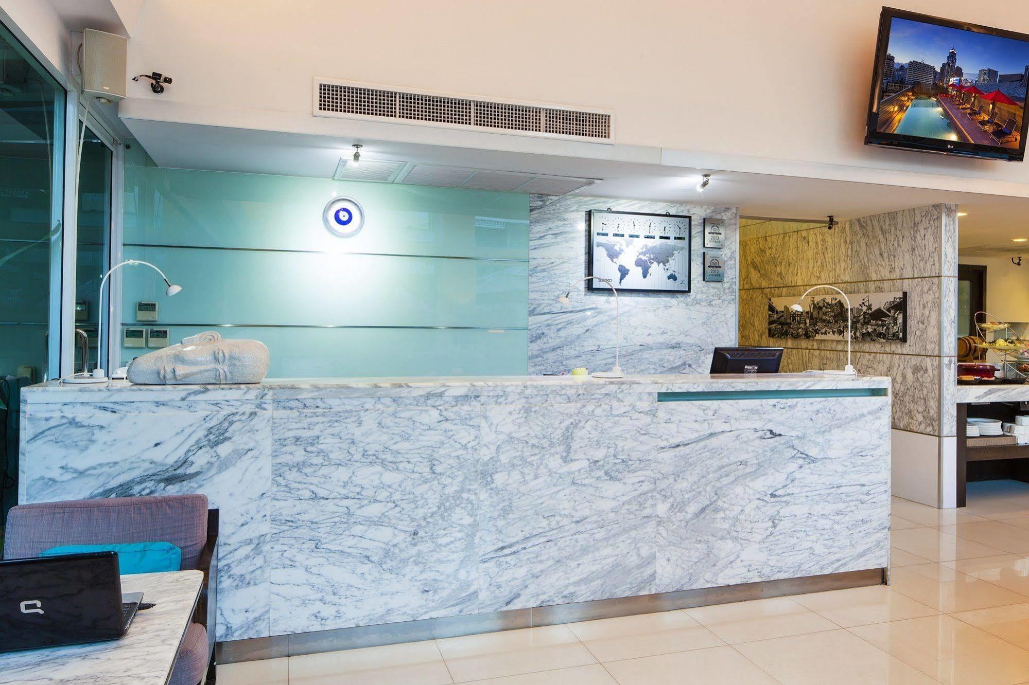 Hotel Solo, Sukhumvit 2, Bangkok - SHA Extra Plus Bagian luar foto